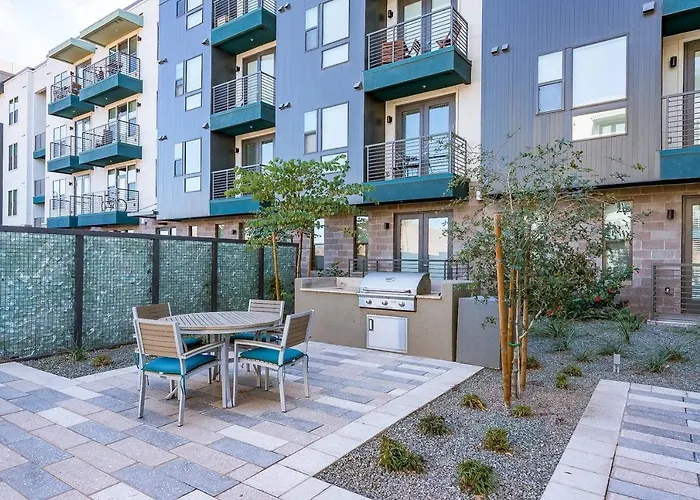 Vela By Cozysuites Tempe