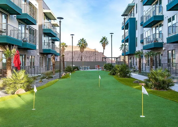 Apartment Cozysuites At Town