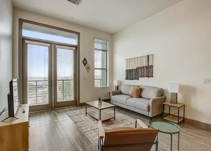 Cozysuites At Town Tempe