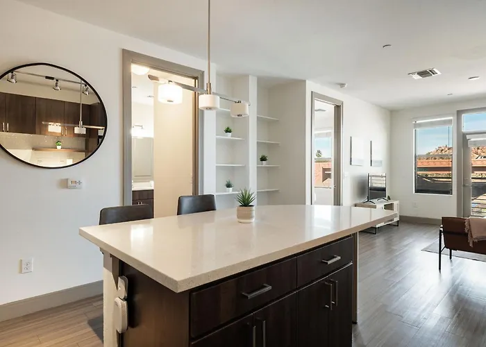 Cozysuites At Town Apartment Tempe
