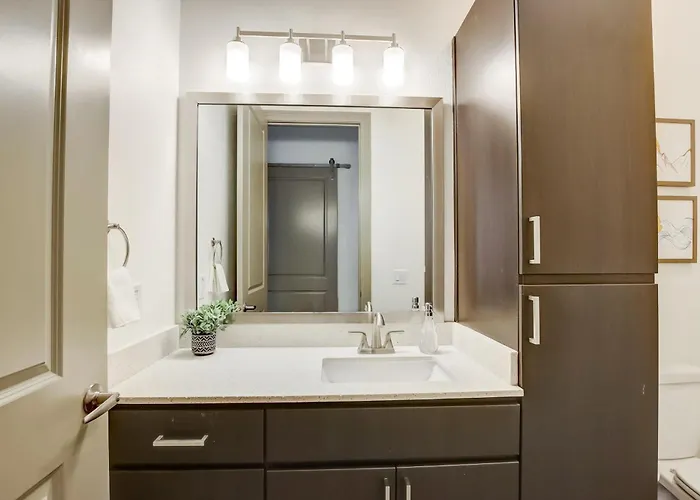Apartment Cozysuites At Town Tempe
