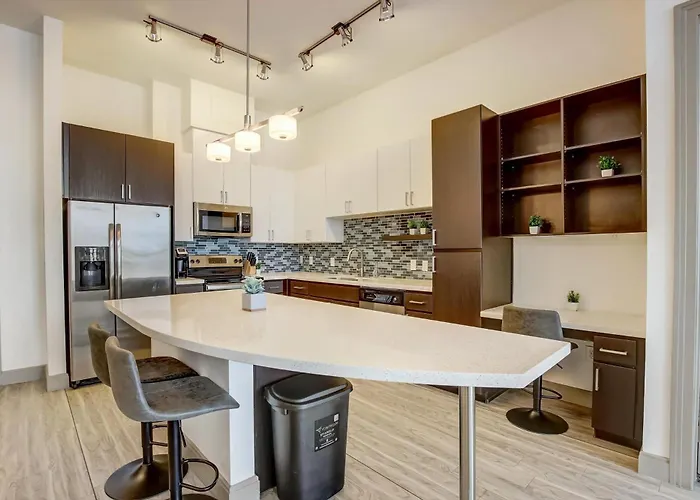 Cozysuites At Town * Tempe