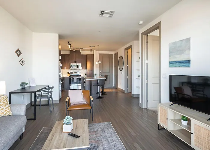 Cozysuites At Town *