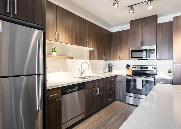Cozysuites At Town Apartment Tempe