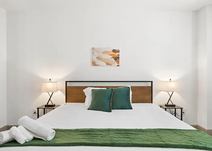 Apartment Cozysuites At Town *