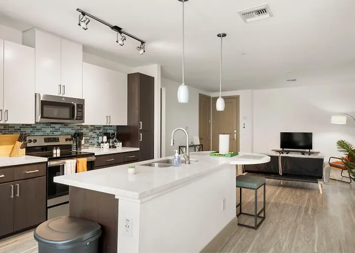 Cozysuites At Town Apartament *