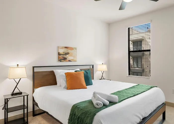 Cozysuites At Town *
