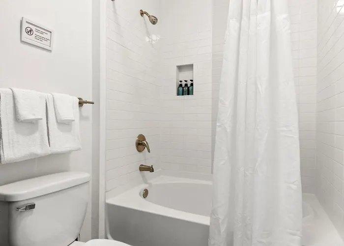 Apartament Cozysuites At Town *