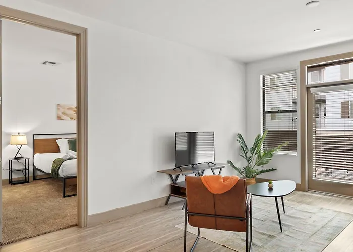 Cozysuites At Town